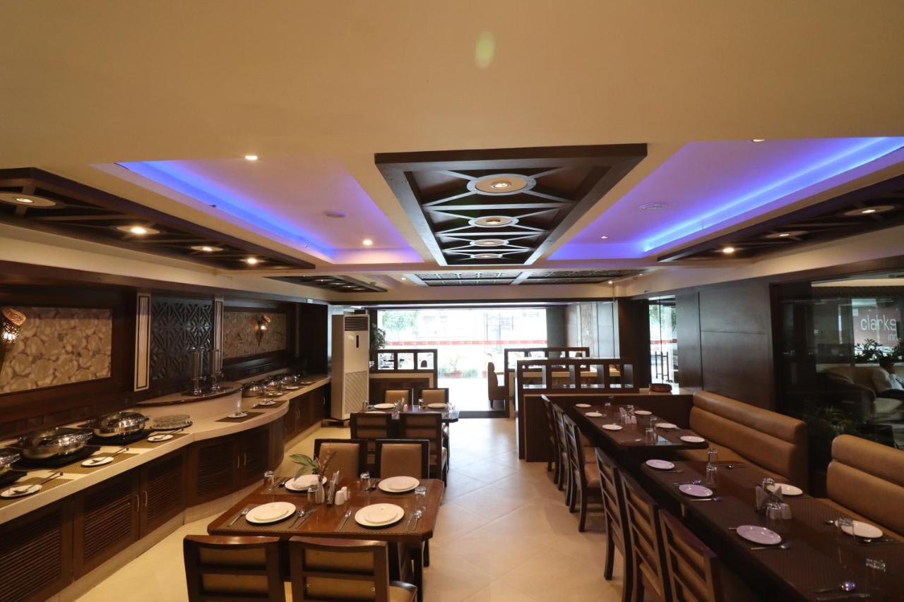 Crestmont Ashapurna Jaipur, Banipark Hotel Exterior photo