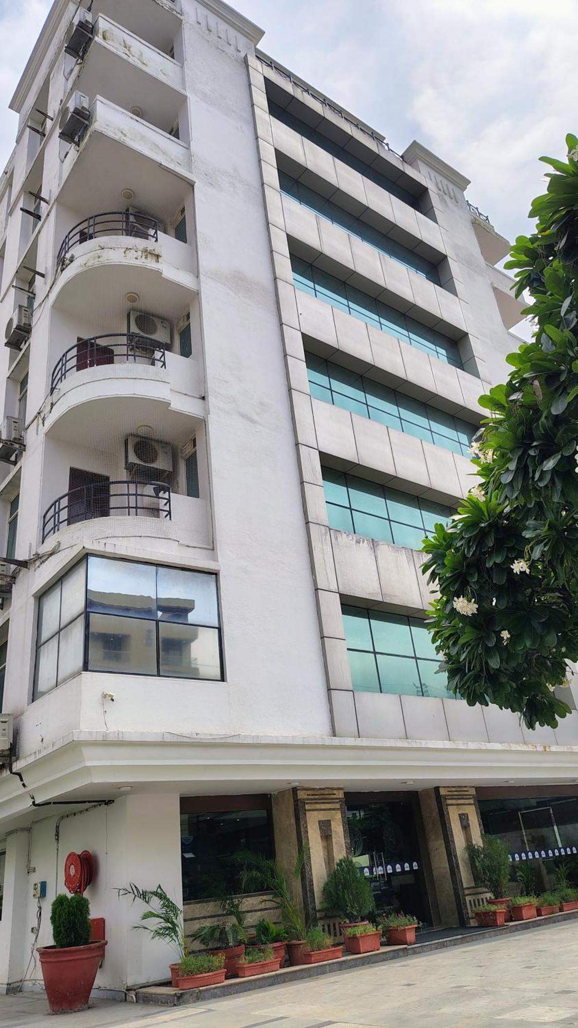Crestmont Ashapurna Jaipur, Banipark Hotel Exterior photo