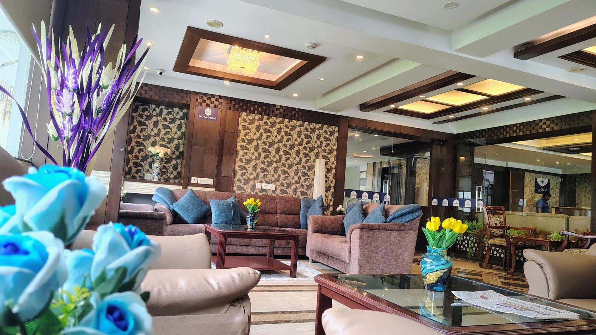 Crestmont Ashapurna Jaipur, Banipark Hotel Exterior photo