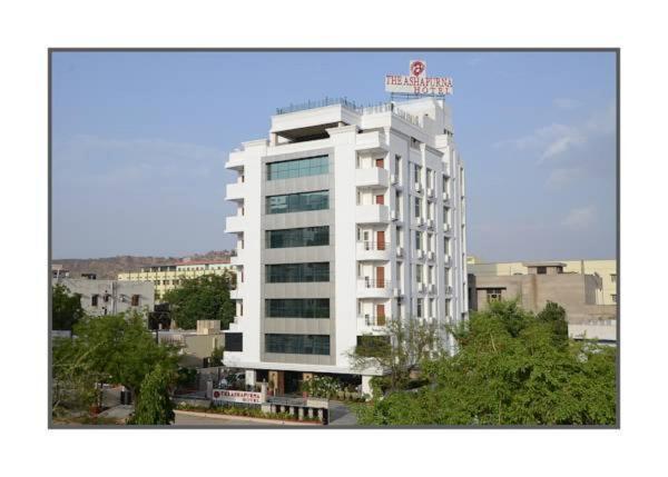 Crestmont Ashapurna Jaipur, Banipark Hotel Exterior photo